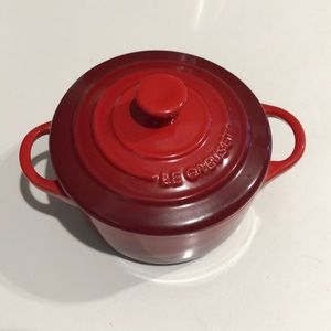 Le Creuset ceramic container